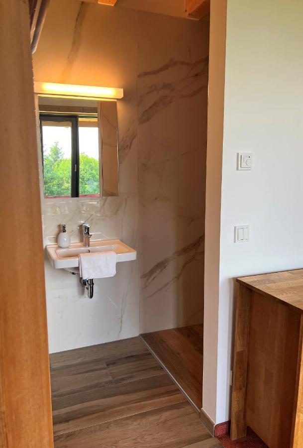 Sunhill Appartments, Klimatisiert Winhoring Exterior foto